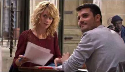 Qui Coralie rencontre-t-elle ?