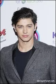 Comment s'appelle le portier ?