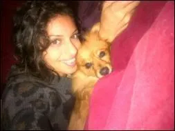 Comment s'appelle sa chienne ?