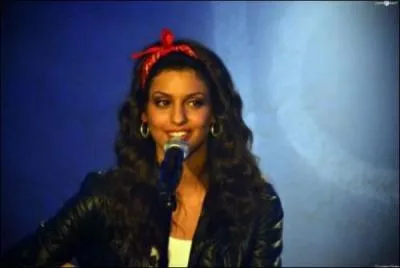 Est-ce que Tal a raconté un peu sa vie à un moment ?