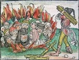 A mesure que la peste noire gagne l'Europe, la cruauté des hommes rivalise avec l'horreur du fléau. Les populations très pieuses voient dans la peste noire la manifestation de la colère de Dieu et cherchent des boucs émissaires. Qui sont les premières cibles, accusés d'empoisonner les puits ?