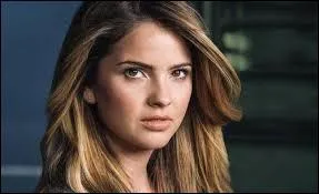 Qui sort avec Styles (saison 3 et 4) ?