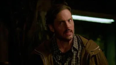 Comment s'appelle l`ex-copine de Monroe ?