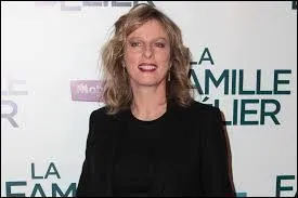 Qui joue le rôle de la maman ?