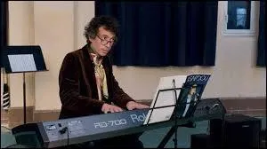 Que propose le professeur de musique ?