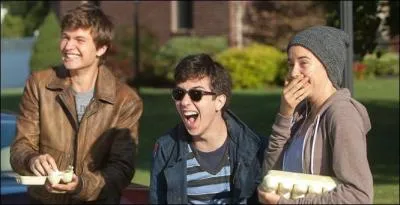 Quel est le petit mot entre Isaac et sa copine ?