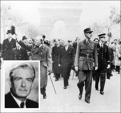 Le 11 novembre, la célébration de l'Armistice de la Première Guerre mondiale peut avoir lieu sur les Champs Elysées pour la 1ere fois depuis la libération. Qui était aux côtés du général de Gaulle et de Churchill dans ce défilé placé sous le signe de l'alliance franco-britannique ?