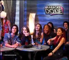 Comment Tori est-elle rentrée à Hollywood Arts ?