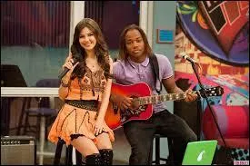 Dans quel épisode Tori, Beck, Jade et André font-ils de la téléréalité ?