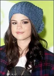 Quel est le nom de sa marque de vêtements ?