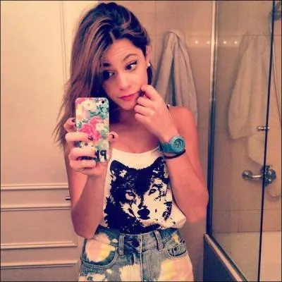 De quelle chanteuse est-elle fan ?