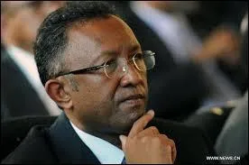 Hery Rajaonarimampianina, le président de la République de Madagascar est un militaire.