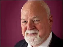 Michel Dinet est un politicien fran�ais mort le 29 mars 2014. En quelle ann�e est-il n� ?