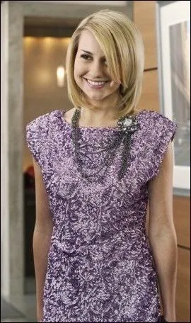 Comment se prénomme cette jeune fille ?