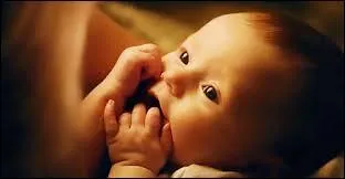 Comment s'appelle la nièce de Rebekah (la fille de Klaus et Hayley) ?