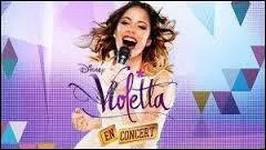 Comment s'appelle le garçon qui était amoureux de Ludmila et pourquoi sortaient-ils ensemble ?