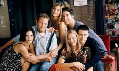 Certains personnages sont sortis avec les mêmes personnes. Quels personnages n'ont pas de petit(e)s ami(e)s en commun ?