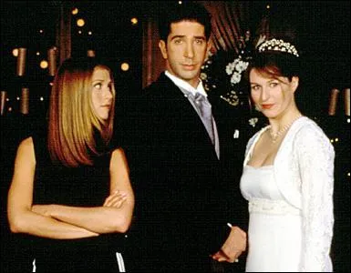 Ross s'est marié 3 fois. Quel ordre est exact ?