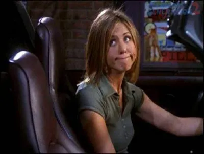 Chandler et Joey offrent des cadeaux de Noël un peu spéciaux aux quatre autres. Quelle est la bonne situation ici ?