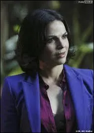 Où Regina dit-elle cette réplique : "Yes because pre-teen Baelfire probably made lots of pasta" (Oui parce que pré-adolescent Bealfire faisait probablement beaucoup de pâtes) ?