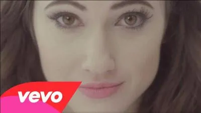 Quel âge a-t-elle ? (mars 2015)