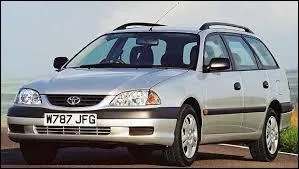 Pouvez-vous me donner le nom de cette voiture ?