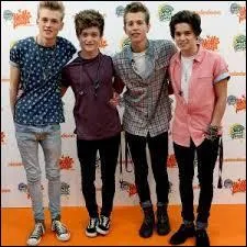 Comment s'appelle leur 1er single ?