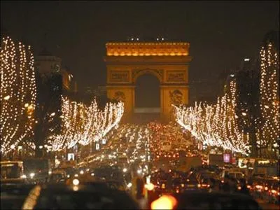 Quel chanteur correspond le mieux à l'image ?