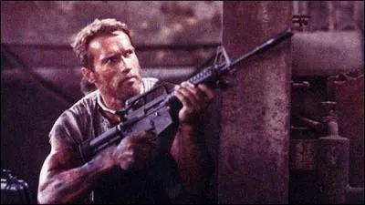 Comment est surnommé Arnold ?