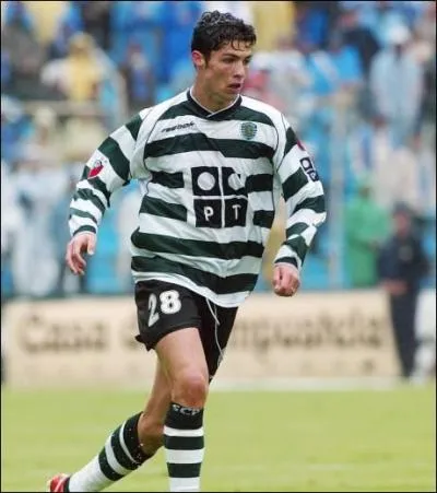 Quel a été son premier numéro de maillot au Sporting Portugal ?