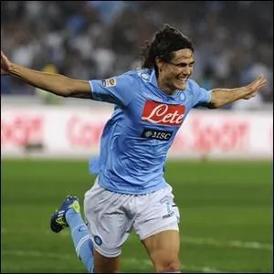 Quel a été son premier numéro de maillot à Naples ?