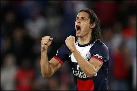 Contre quelle équipe a-t-il inscrit son premier but avec Paris ?