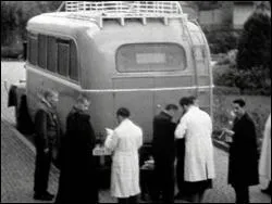 Cette opération qui porte le nom « T4 » a été initiée par les nazis contre une partie de la population allemande. En quoi consistait-elle ?