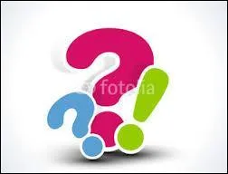 On me représente généralement vêtue d'une robe rose.