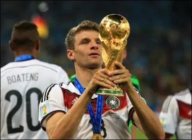 Quel est son âge ? (indice ci-dessous)