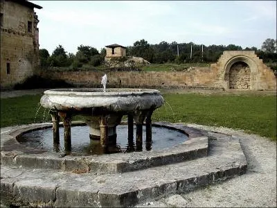 Quel département n'est pas limitrophe de celui de la Haute-Marne ?