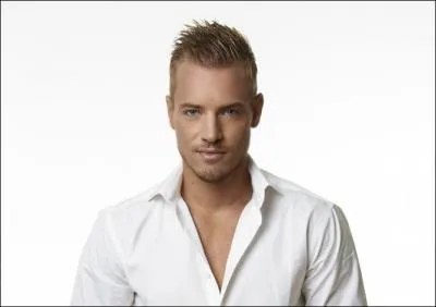 Avant d'arriver dans la colocation, Nicolas habitait dans :