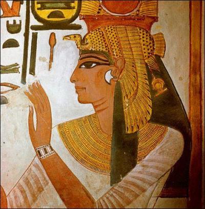 Hatchepsout est née du pharaon Thoutmosis 1er et d'Ahmosis (Ahmès). Cette dernière était :