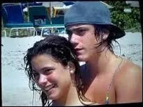 Qui est le frère de Martina Stoessel ?