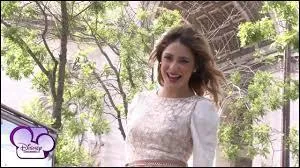 Pour Disney, Martina Stoessel a chanté :