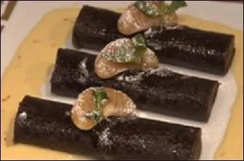 Un dessert sympathique surmonté de clémentines au sucre.