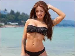 Julien veut conquérir l'une des nouvelles arrivantes dans la série, qui ?