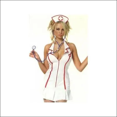 Qui chante ces paroles : 
''Oh l'enfoiré m'annoncer ça comme ça de but en blanc
J'sais même pas qui c'est
Cette foutue Christina cette pute en blanc
Une infirmière nan mais j'te jure
Bah faut qu'on t'opère ça c'est sûr
Je verrais bien une ablation
Sans tes couilles tu seras p't-être moins con''