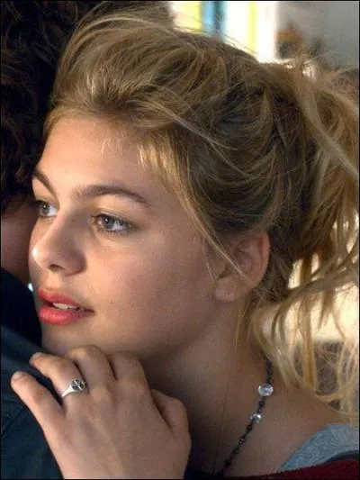 Quel est le vrai prénom de Louane ?