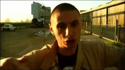 Quel est ce rappeur aux lettres de noblesse que vous pourrez croiser au miroir d'eau ?