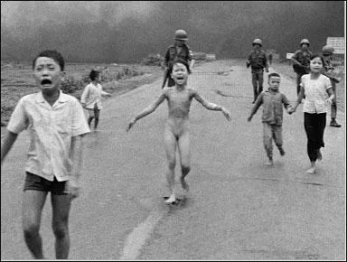 De 1961 à 1972, les Etats-Unis luttent militairement contre l'influence communiste au Vietnam. En 1968, ils soupçonnent les combattants pro-communistes de s'être réfugiés dans le village de My Lai. Les troupes américaines trouvent 347 personnes dans le village. L'intégralité de ces individus est abattue. Combien de combattants pro-communistes se trouvaient-ils dans le lot ?