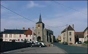 Nous reprenons la route, qui nous emmène à Mérinchal. Nous serons dans la Creuse, et donc en région ...