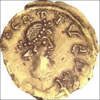 Le second se prénomme Didier qui a pour rôle de : (photo d'une pièce de monnaie à l'effigie de Dagobert Ier) .