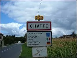 Quel est le nom des habitants du village de "Chatte" en Isère ?