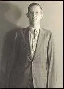 Et pour finir, de quoi est-il mort ce géant, géant ?